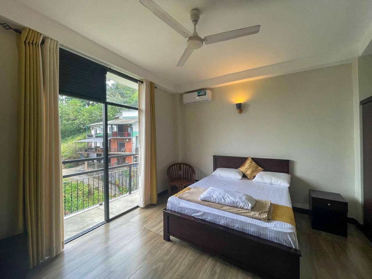 Hotel Lush Breeze Kandy Exterior foto